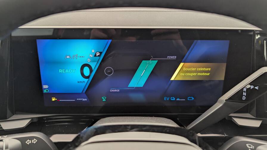 Mandataire Automobile neuf, recherche de Renault Austral-nouveau-full-hybrid-e-tech-200-ch-evolution - E-Motors