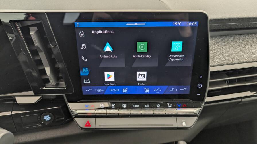 Mandataire Automobile neuf, recherche de Renault Austral-nouveau-full-hybrid-e-tech-200-ch-evolution - E-Motors