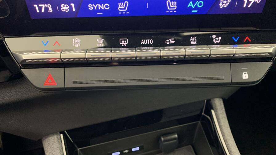 Mandataire Automobile neuf, recherche de Renault Austral-nouveau-full-hybrid-e-tech-200-ch-evolution - E-Motors