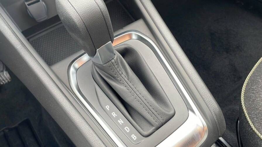 Mandataire Automobile neuf, recherche de Renault Captur-1-6-e-tech-full-hybrid-145ch-techno - E-Motors
