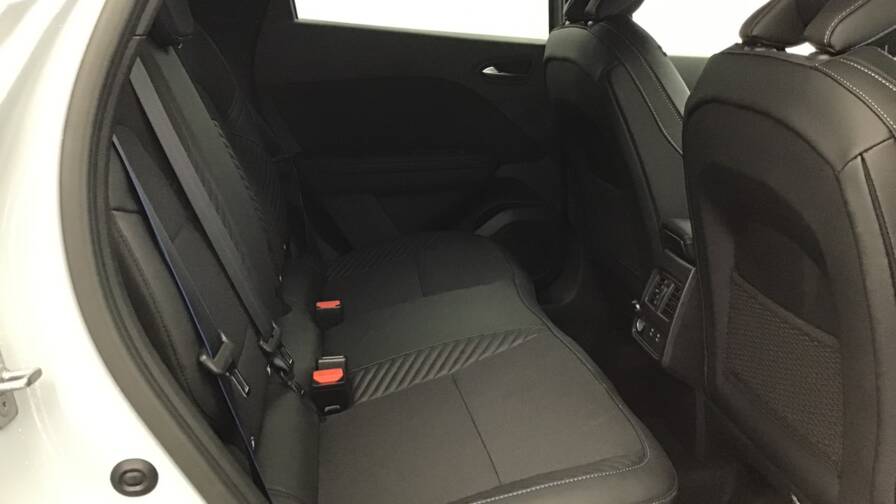 Mandataire Automobile occasion, recherche de Renault Captur-e-tech-full-hybrid-145-ch-esprit-alpine5-portes-vp-essence-courant-lectrique042024-052025 - E-Motors