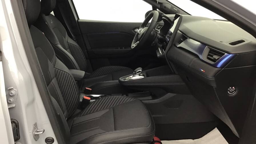 Mandataire Automobile occasion, recherche de Renault Captur-e-tech-full-hybrid-145-ch-esprit-alpine5-portes-vp-essence-courant-lectrique042024-052025 - E-Motors