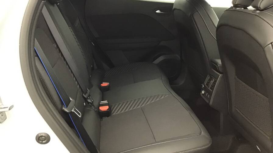 Mandataire Automobile occasion, recherche de Renault Captur-e-tech-full-hybrid-145-ch-esprit-alpine5-portes-vp-essence-courant-lectrique042024-052025 - E-Motors