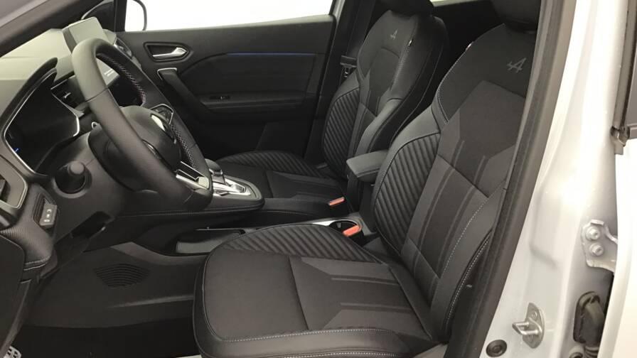 Mandataire Automobile occasion, recherche de Renault Captur-e-tech-full-hybrid-145-ch-esprit-alpine5-portes-vp-essence-courant-lectrique042024-052025 - E-Motors