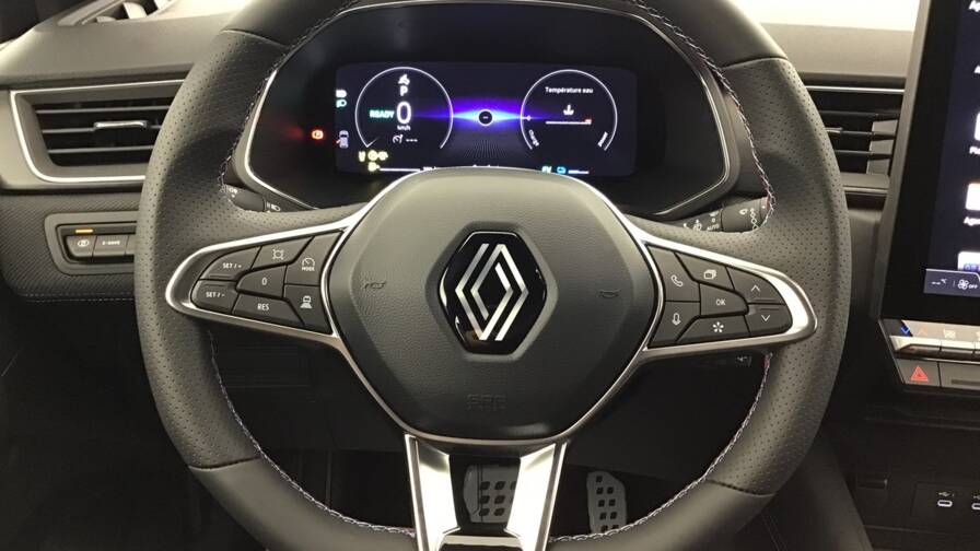 Mandataire Automobile occasion, recherche de Renault Captur-e-tech-full-hybrid-145-ch-esprit-alpine5-portes-vp-essence-courant-lectrique042024-052025 - E-Motors