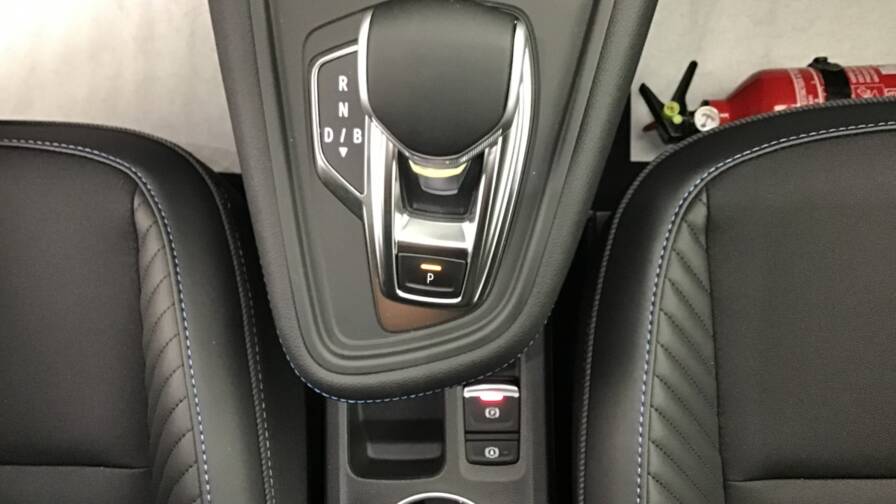 Mandataire Automobile occasion, recherche de Renault Captur-e-tech-full-hybrid-145-ch-esprit-alpine5-portes-vp-essence-courant-lectrique042024-052025 - E-Motors