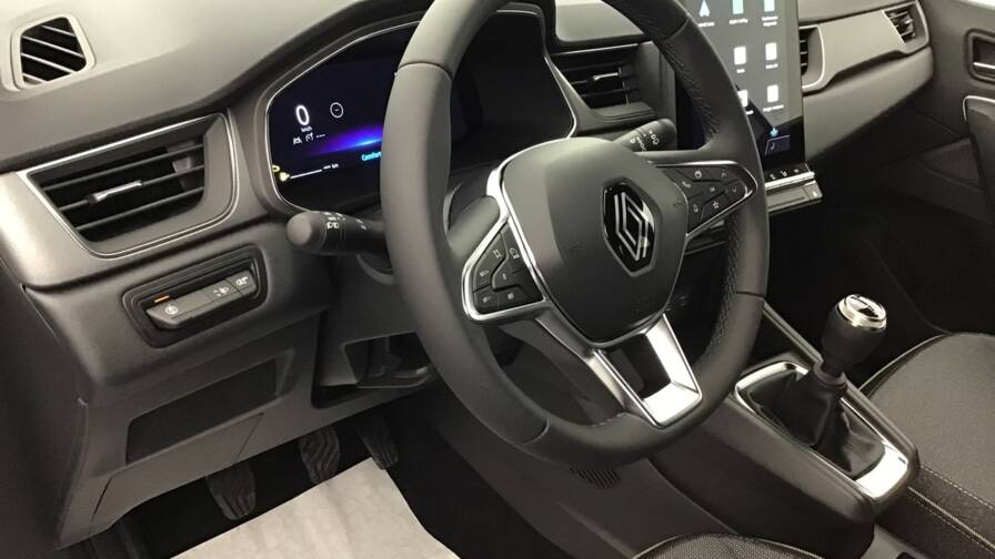 Mandataire Automobile occasion, recherche de Renault Captur-tce-90-ch-techno5-portes-vp-essence-sans-plomb012025-en-cours - E-Motors