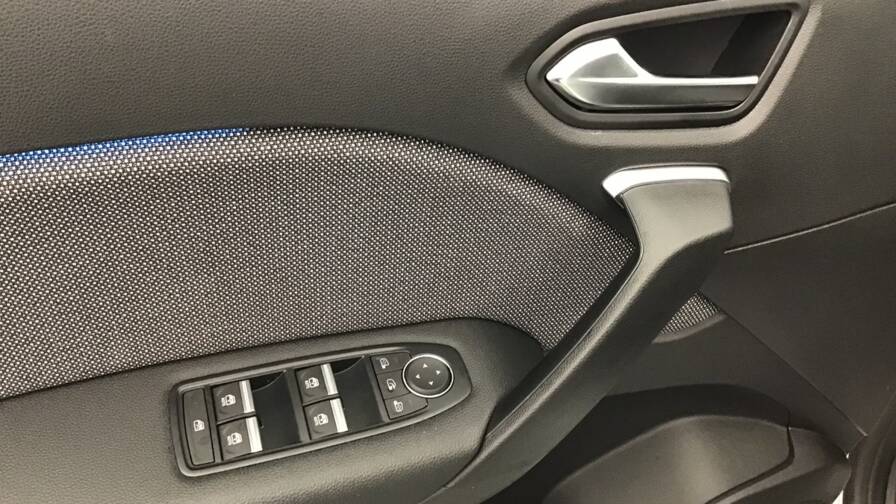 Mandataire Automobile occasion, recherche de Renault Captur-tce-90-ch-techno5-portes-vp-essence-sans-plomb012025-en-cours - E-Motors