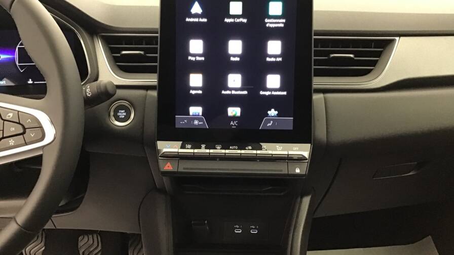 Mandataire Automobile occasion, recherche de Renault Captur-tce-90-ch-techno5-portes-vp-essence-sans-plomb012025-en-cours - E-Motors