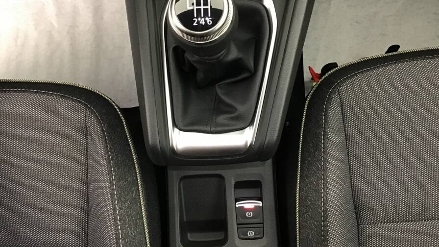 Mandataire Automobile occasion, recherche de Renault Captur-tce-90-ch-techno5-portes-vp-essence-sans-plomb012025-en-cours - E-Motors