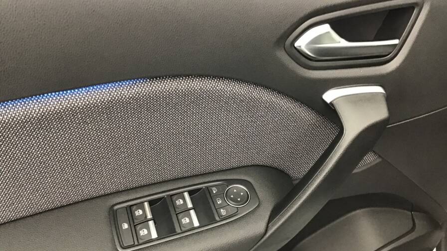 Mandataire Automobile occasion, recherche de Renault Captur-tce-90-ch-techno5-portes-vp-essence-sans-plomb012025-en-cours - E-Motors