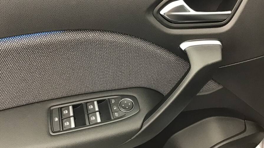 Mandataire Automobile occasion, recherche de Renault Captur-tce-90-ch-techno5-portes-vp-essence-sans-plomb012025-en-cours - E-Motors