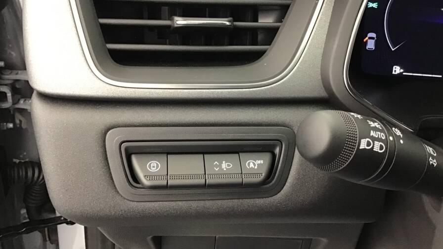 Mandataire Automobile occasion, recherche de Renault Captur-tce-90-ch-techno5-portes-vp-essence-sans-plomb012025-en-cours - E-Motors