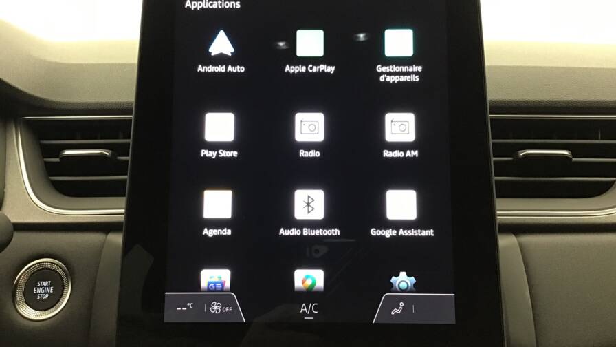 Mandataire Automobile occasion, recherche de Renault Captur-tce-90-ch-techno5-portes-vp-essence-sans-plomb012025-en-cours - E-Motors