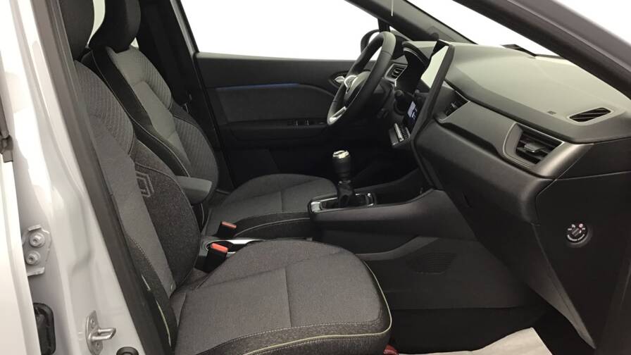 Mandataire Automobile occasion, recherche de Renault Captur-tce-90-ch-techno5-portes-vp-essence-sans-plomb012025-en-cours - E-Motors