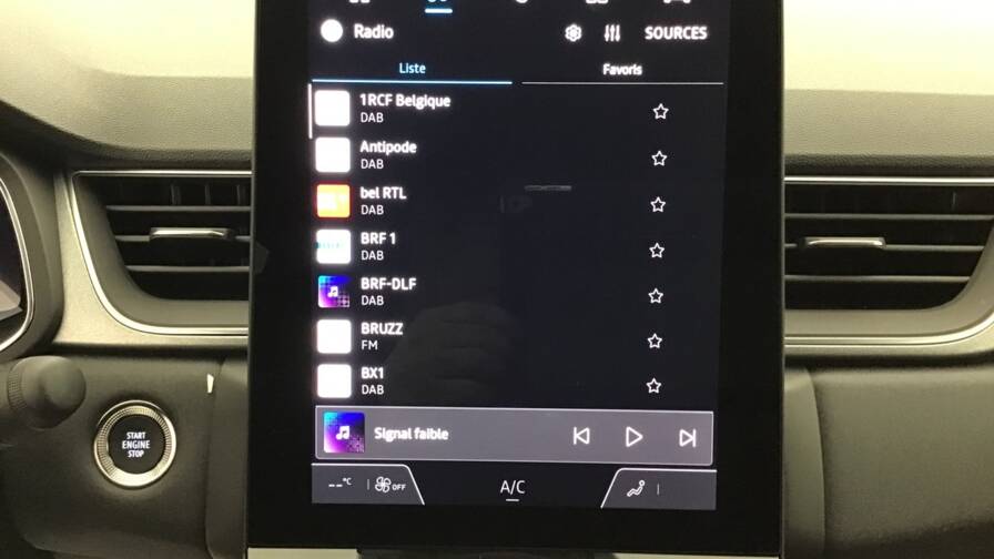 Mandataire Automobile occasion, recherche de Renault Captur-tce-90-ch-techno5-portes-vp-essence-sans-plomb012025-en-cours - E-Motors