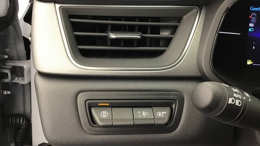 Mandataire Automobile occasion, recherche de Renault Captur-tce-90-ch-techno5-portes-vp-essence-sans-plomb012025-en-cours - E-Motors