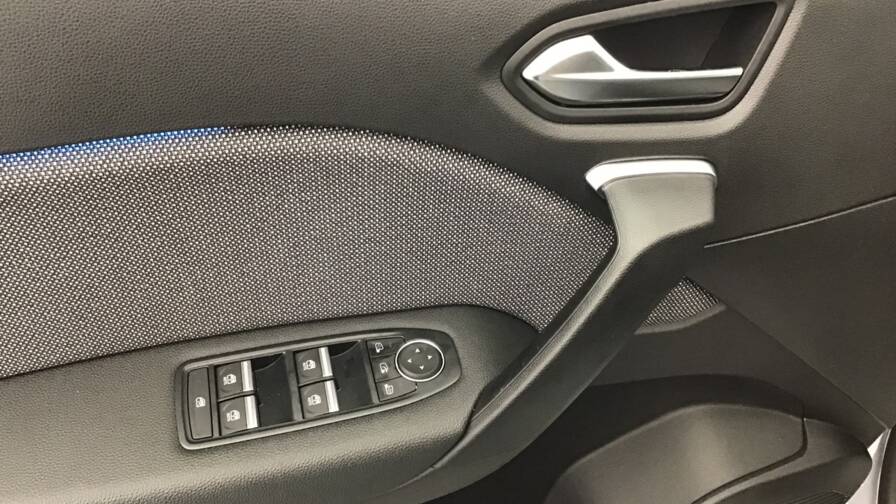 Mandataire Automobile occasion, recherche de Renault Captur-tce-90-ch-techno5-portes-vp-essence-sans-plomb012025-en-cours - E-Motors