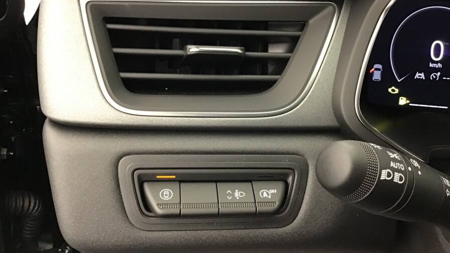 Mandataire Automobile occasion, recherche de Renault Captur-tce-90-ch-techno5-portes-vp-essence-sans-plomb012025-en-cours - E-Motors