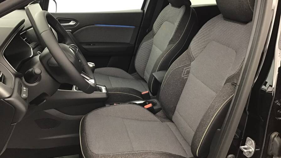 Mandataire Automobile occasion, recherche de Renault Captur-tce-90-ch-techno5-portes-vp-essence-sans-plomb012025-en-cours - E-Motors