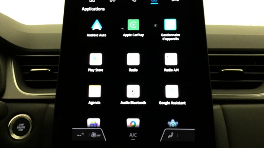 Mandataire Automobile occasion, recherche de Renault Captur-tce-90-ch-techno5-portes-vp-essence-sans-plomb012025-en-cours - E-Motors