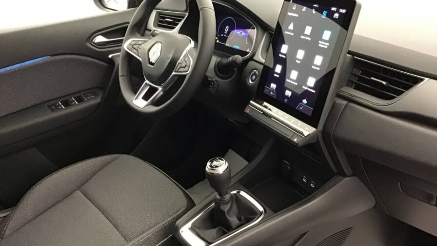 Mandataire Automobile occasion, recherche de Renault Captur-tce-90-ch-techno5-portes-vp-essence-sans-plomb012025-en-cours - E-Motors