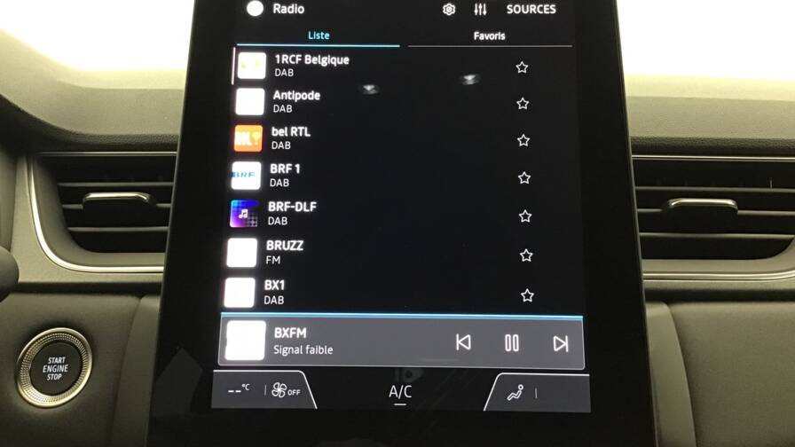 Mandataire Automobile occasion, recherche de Renault Captur-tce-90-ch-techno5-portes-vp-essence-sans-plomb012025-en-cours - E-Motors