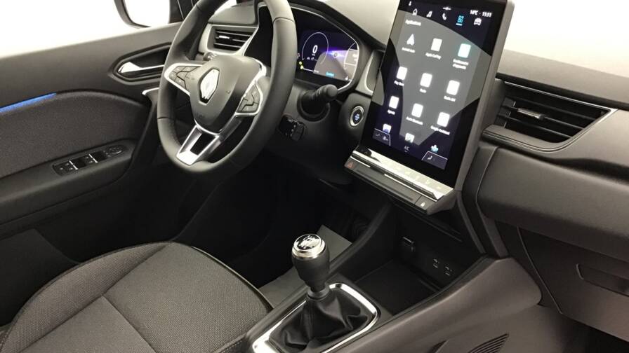 Mandataire Automobile occasion, recherche de Renault Captur-tce-90-ch-techno5-portes-vp-essence-sans-plomb012025-en-cours - E-Motors