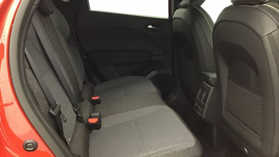 Mandataire Automobile occasion, recherche de Renault Captur-tce-90-ch-techno5-portes-vp-essence-sans-plomb012025-en-cours - E-Motors