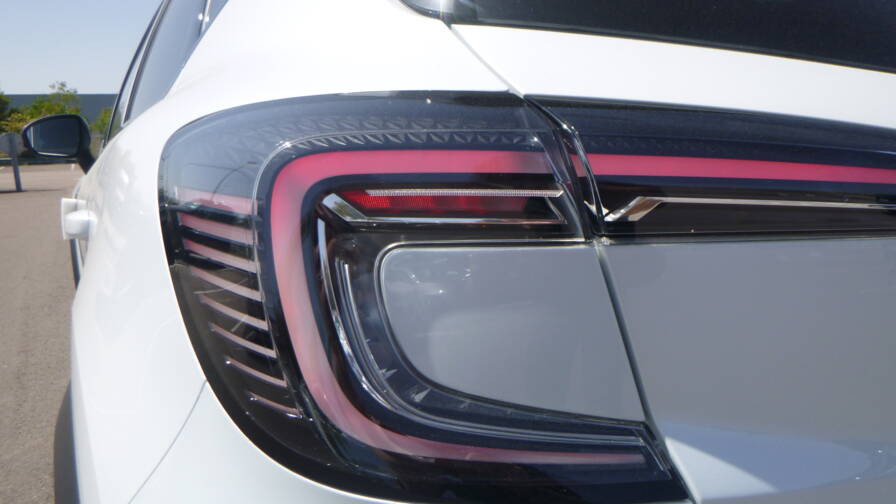 Mandataire Automobile neuf, recherche de Renault Captur-e-tech-full-hybrid-145-esprit-alpine-plus-toit-plus-360-plus-pack-safety-et-driving-plus-pack-hiver - E-Motors