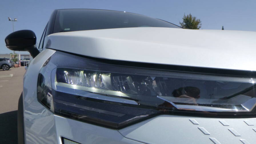 Mandataire Automobile neuf, recherche de Renault Captur-e-tech-full-hybrid-145-esprit-alpine-plus-toit-plus-360-plus-pack-safety-et-driving-plus-pack-hiver - E-Motors