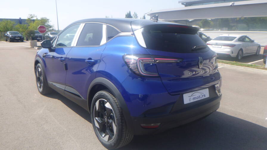 Mandataire Automobile neuf, recherche de Renault Captur-e-tech-full-hybrid-145-techno - E-Motors