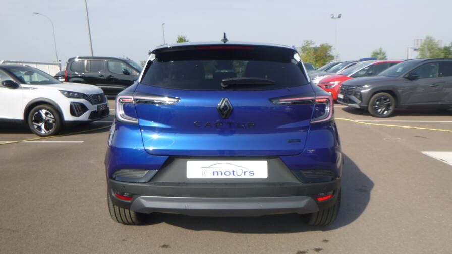 Mandataire Automobile neuf, recherche de Renault Captur-e-tech-full-hybrid-145-esprit-alpine-plus-toit-plus-harman-hi-fi-plus-cam-360 - E-Motors