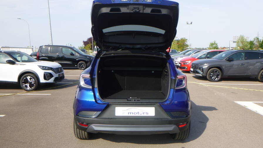 Mandataire Automobile neuf, recherche de Renault Captur-e-tech-full-hybrid-145-esprit-alpine-plus-toit-plus-harman-hi-fi-plus-cam-360 - E-Motors