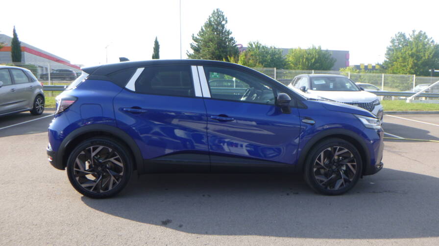 Mandataire Automobile neuf, recherche de Renault Captur-e-tech-full-hybrid-145-esprit-alpine-plus-toit-plus-harman-hi-fi-plus-cam-360 - E-Motors