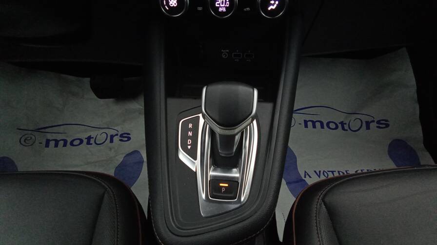 Mandataire Automobile occasion, recherche de Renault Captur-tce-155-edc-fap-initiale-paris - E-Motors