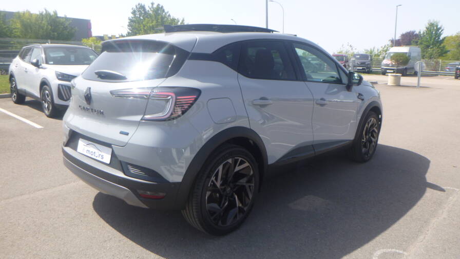 Mandataire Automobile neuf, recherche de Renault Captur-e-tech-full-hybrid-145-esprit-alpine-plus-pack-safety-et-driving-plus-toit-plus-harman - E-Motors