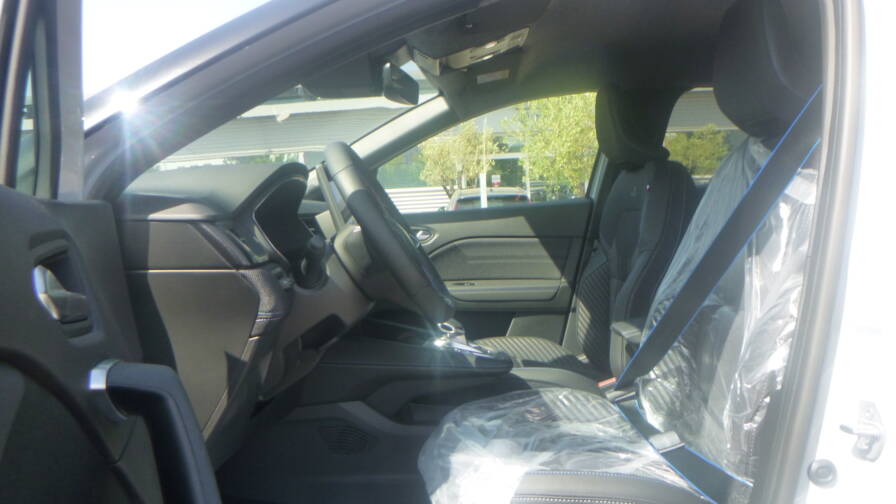 Mandataire Automobile neuf, recherche de Renault Captur-e-tech-full-hybrid-145-esprit-alpine-plus-toit-plus-pack-hiver-plus-pack-360-plus-harman-kardon - E-Motors