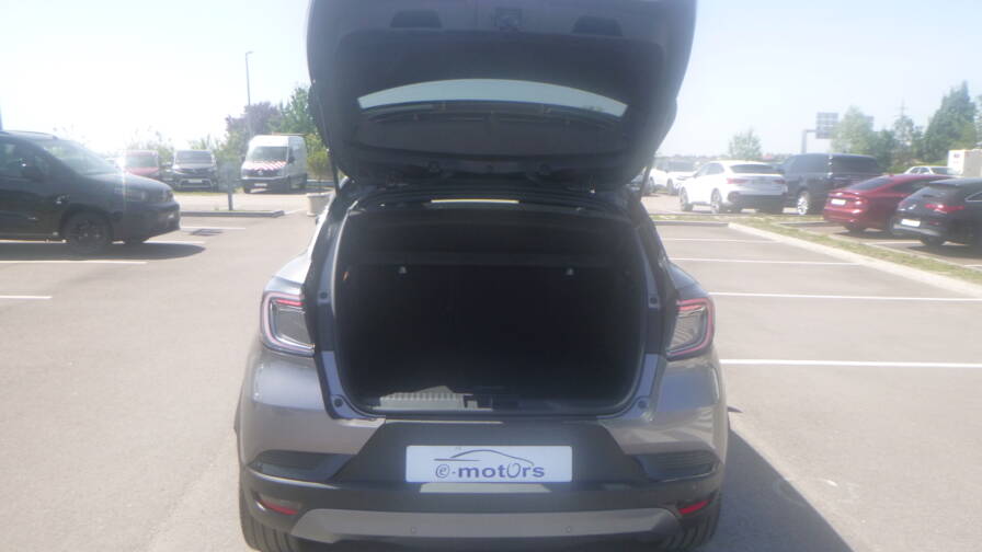 Mandataire Automobile neuf, recherche de Renault Captur-e-tech-full-hybrid-145-esprit-alpine-plus-toit-plus-360-plus-pack-safety-et-driving-plus-pack-hiver - E-Motors