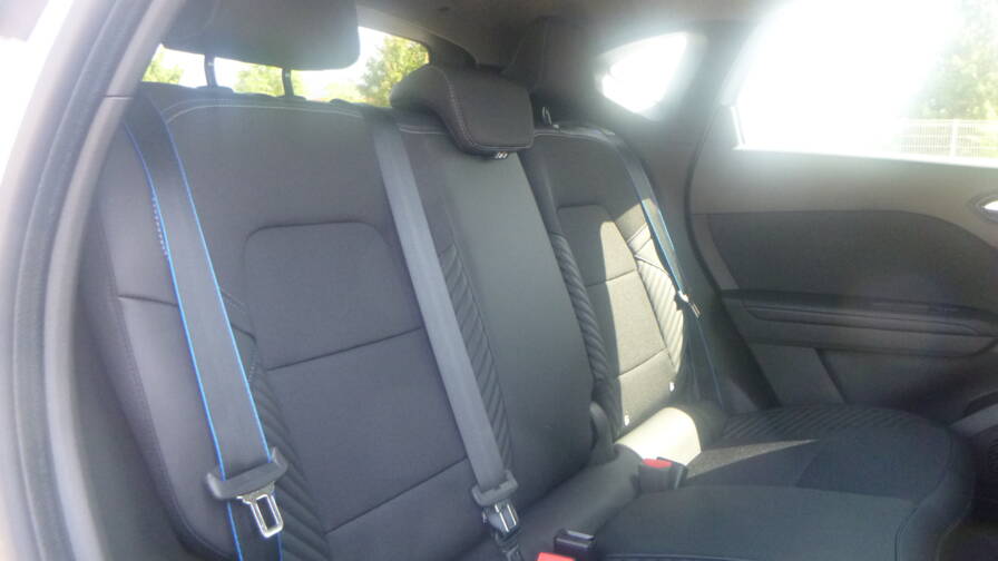 Mandataire Automobile neuf, recherche de Renault Captur-e-tech-full-hybrid-145-esprit-alpine-plus-toit-plus-pack-hiver-plus-pack-360-plus-harman-kardon - E-Motors