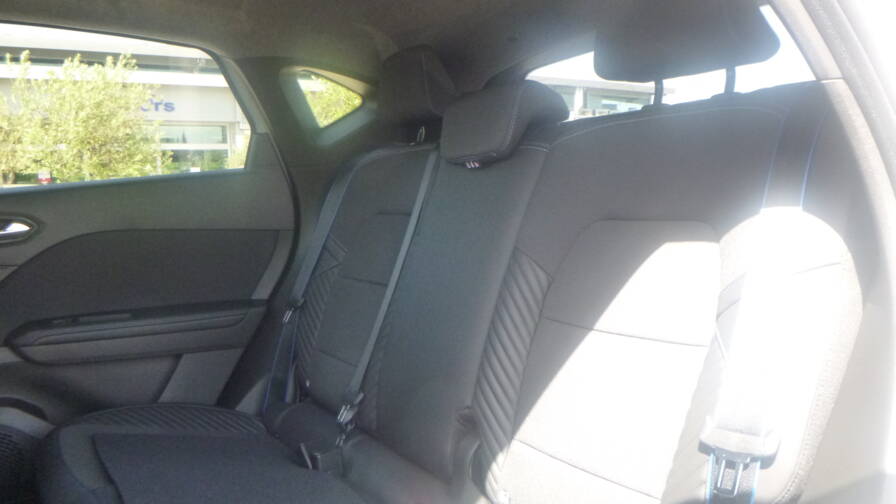 Mandataire Automobile neuf, recherche de Renault Captur-e-tech-full-hybrid-145-esprit-alpine-plus-toit-plus-pack-hiver-plus-pack-360-plus-harman-kardon - E-Motors