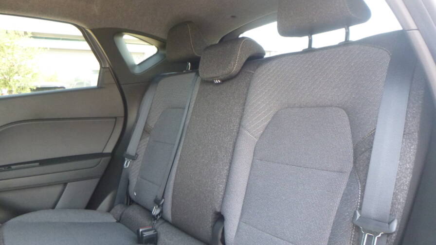 Mandataire Automobile neuf, recherche de Renault Captur-e-tech-full-hybrid-145-techno-plus-pack-hiver - E-Motors