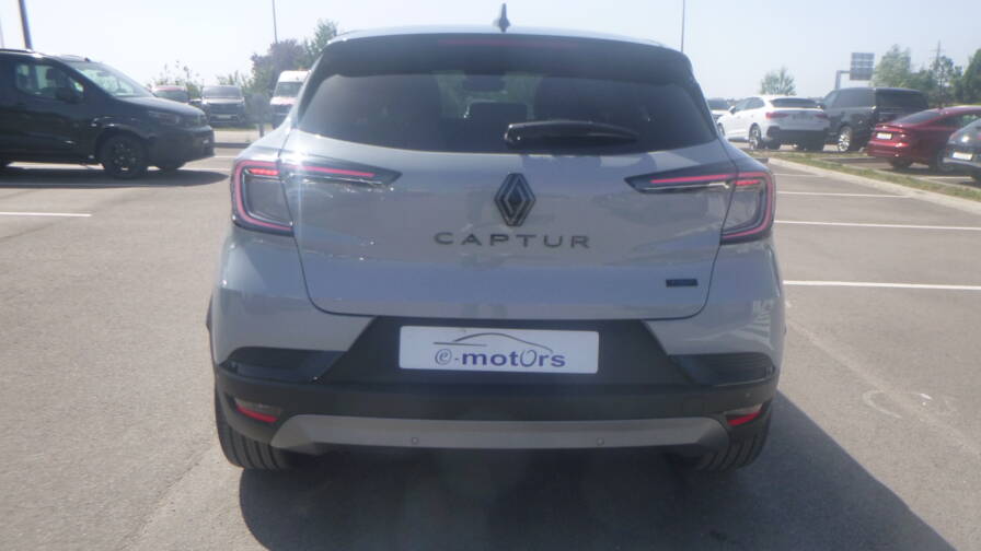 Mandataire Automobile neuf, recherche de Renault Captur-e-tech-full-hybrid-145-esprit-alpine-plus-toit-plus-pack-hiver-plus-pack-360-plus-harman-kardon - E-Motors