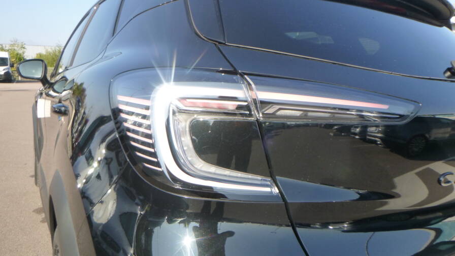 Mandataire Automobile neuf, recherche de Renault Captur-e-tech-full-hybrid-145-esprit-alpine - E-Motors