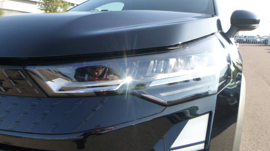 Mandataire Automobile neuf, recherche de Renault Captur-e-tech-full-hybrid-145-esprit-alpine - E-Motors