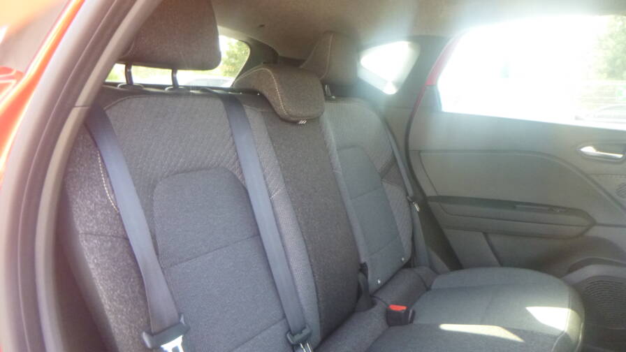 Mandataire Automobile neuf, recherche de Renault Captur-e-tech-full-hybrid-145-techno-plus-pack-hiver - E-Motors