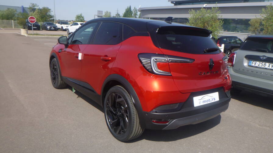 Mandataire Automobile neuf, recherche de Renault Captur-e-tech-full-hybrid-145-esprit-alpine-plus-toit-plus-pack-hiver-plus-pack-360-plus-harman-kardon - E-Motors