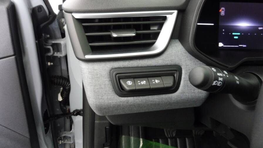 Mandataire Automobile neuf, recherche de Renault Clio-1-5-blue-dci-100ch-evolution - E-Motors