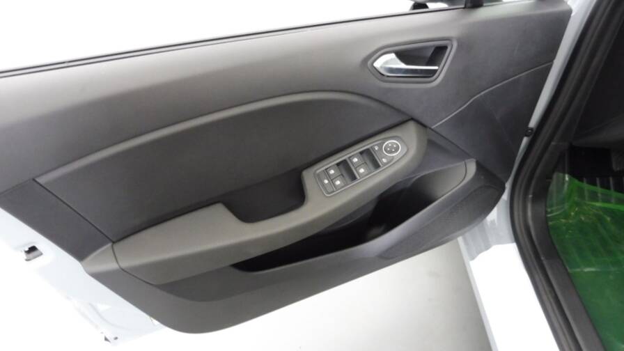 Mandataire Automobile occasion, recherche de Renault Clio-1-5-blue-dci-100ch-evolution - E-Motors