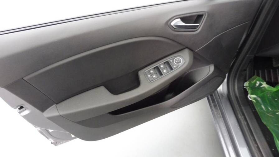 Mandataire Automobile occasion, recherche de Renault Clio-1-5-blue-dci-100ch-evolution - E-Motors